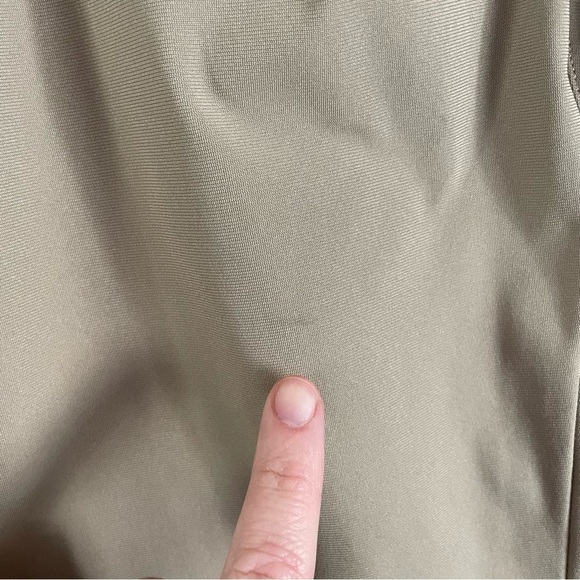 Lululemon ABC Pant Classic Fit Beige Artifact Size 36 x 34 with FLAWS - Picture 12 of 15